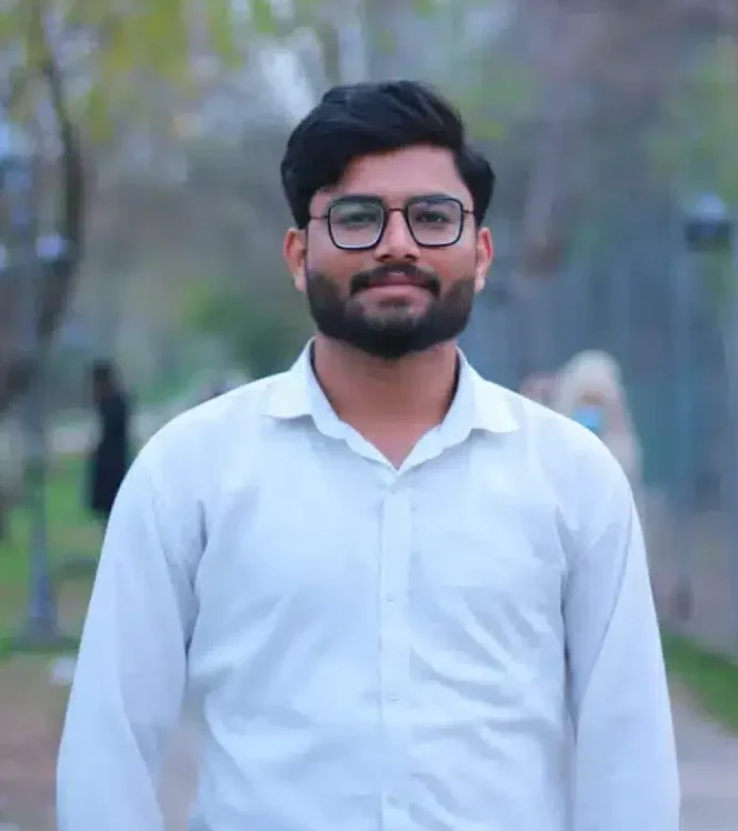 Dr-Tahir-Naveed-physiotherapist-lahore best physiotherapist in johar town lahore